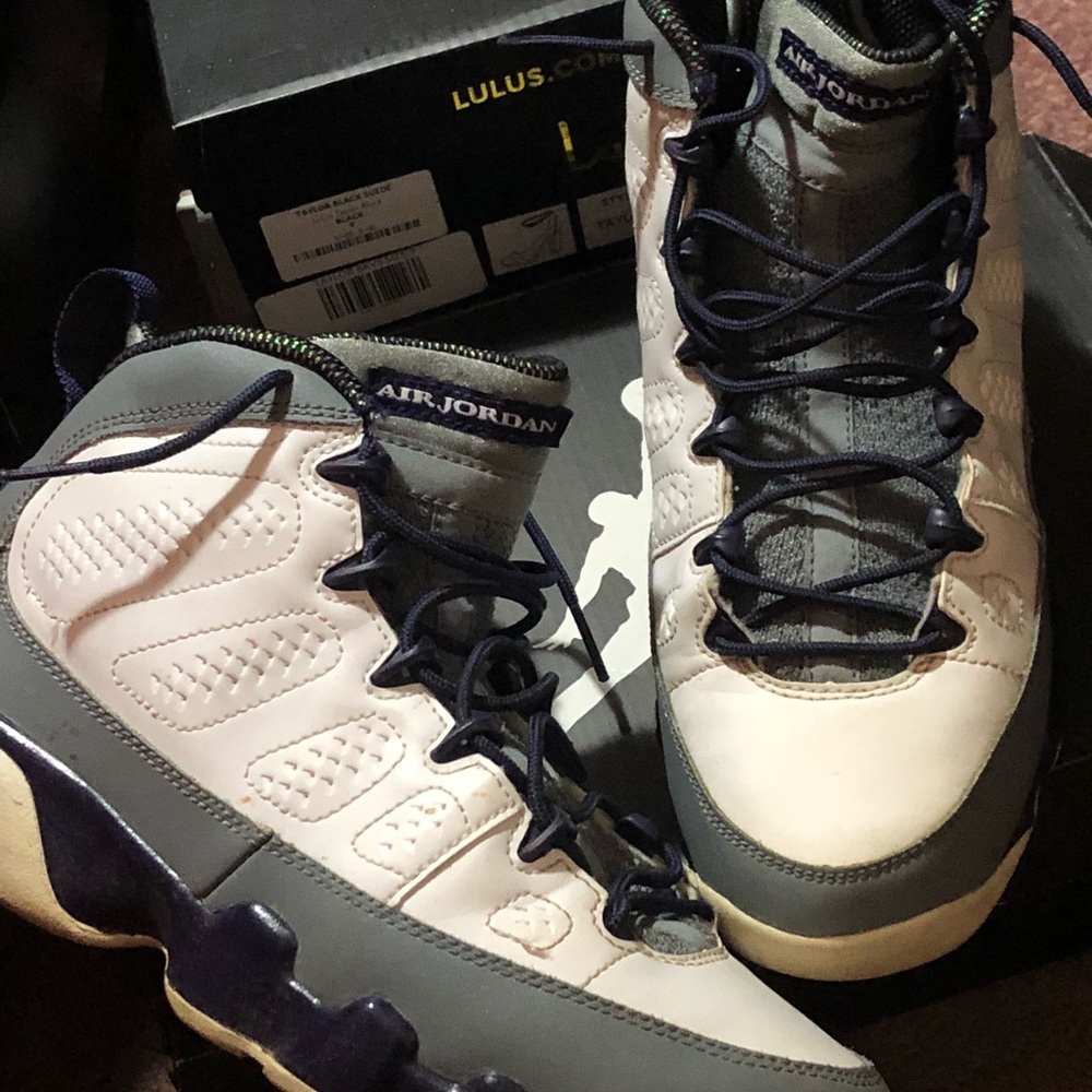 Air Jordan 9